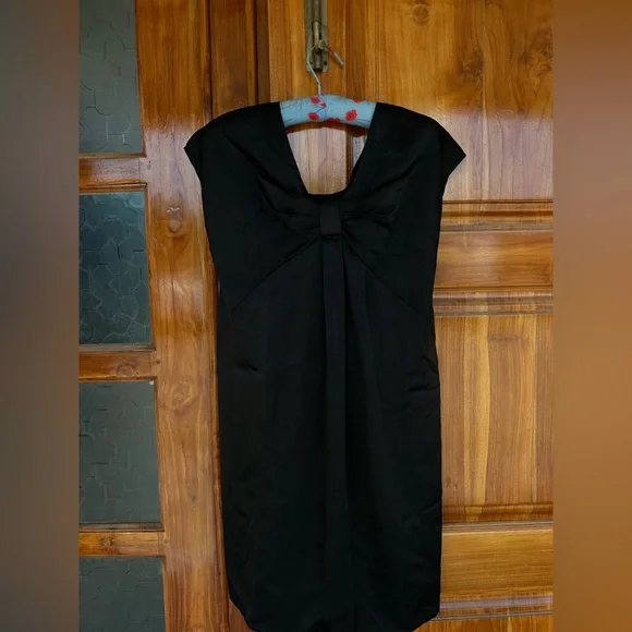 Black shirt dress loose fit. Used. Size medium - Picture 4 of 4